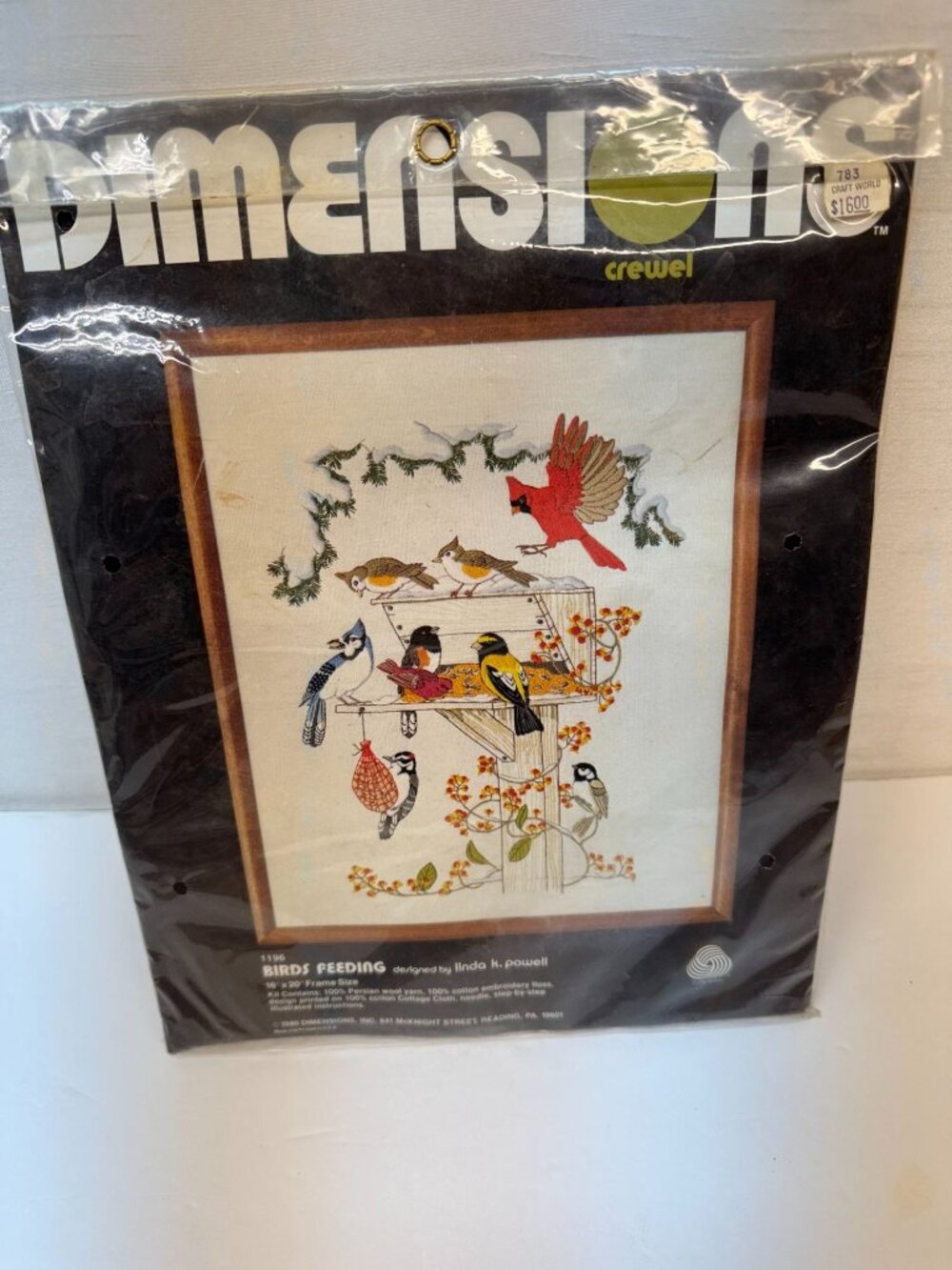 1980 Dimensions Crewel   Embroidery Kit Bird Feeding- new